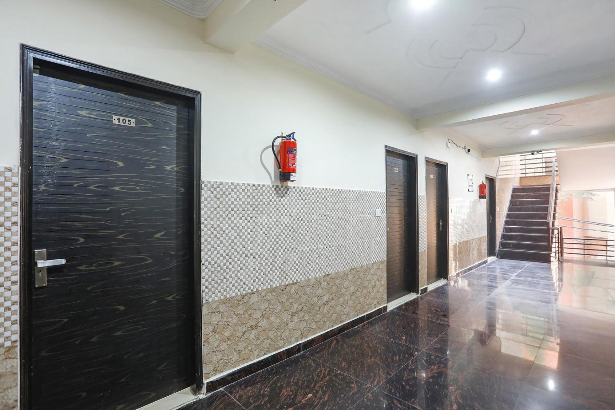 Fabexpress Asp Royal Residency Inn- Janakpuri Delhi  Exterior foto