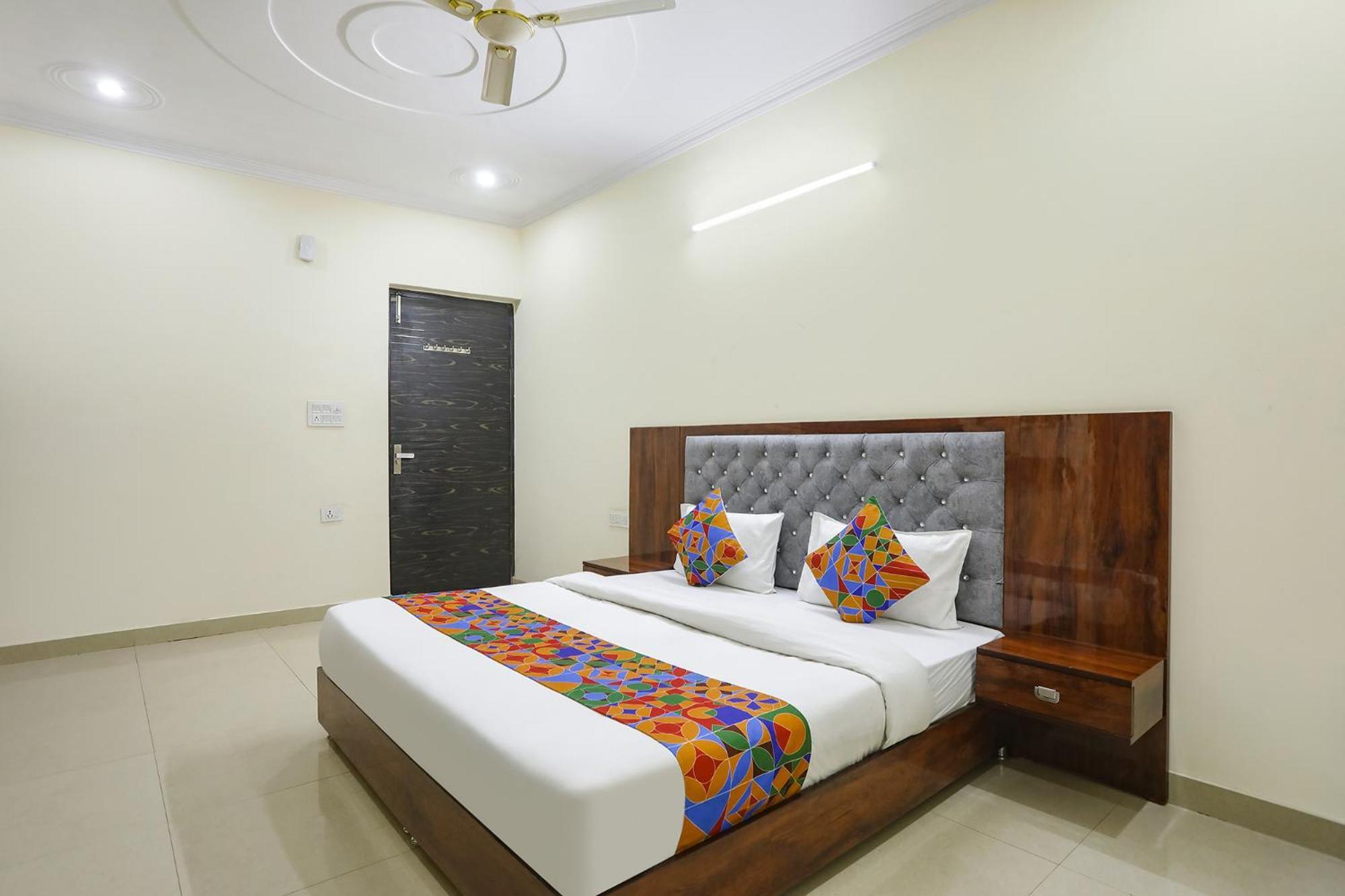Fabexpress Asp Royal Residency Inn- Janakpuri Delhi  Exterior foto