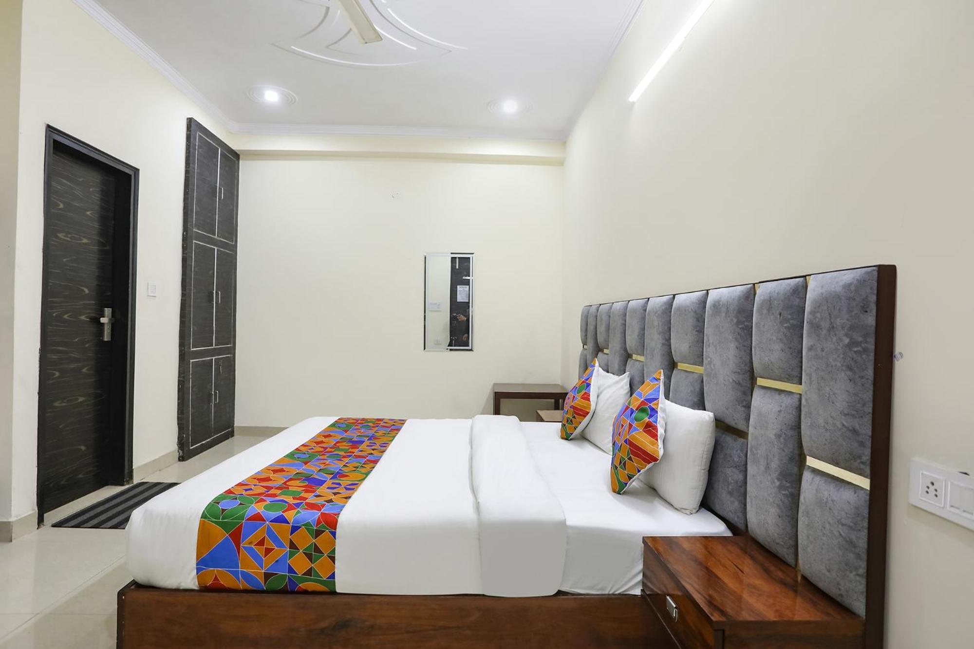 Fabexpress Asp Royal Residency Inn- Janakpuri Delhi  Exterior foto